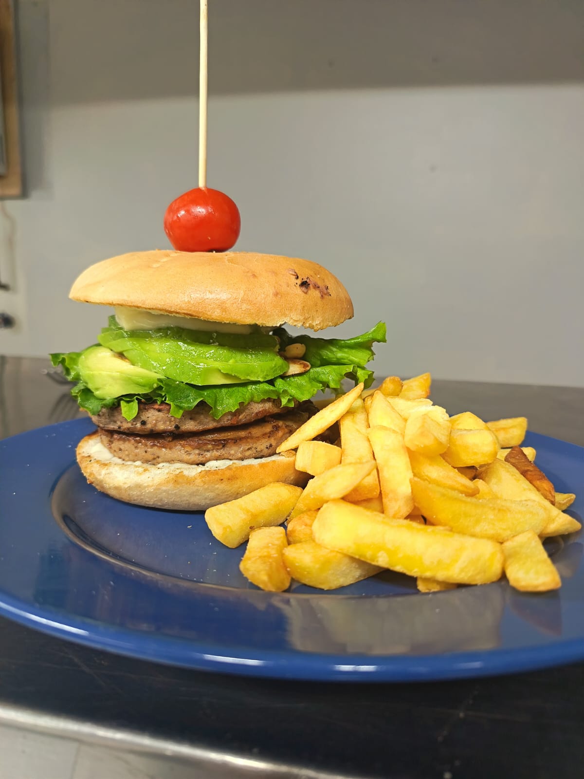 HAMBURGUESA FRESIA